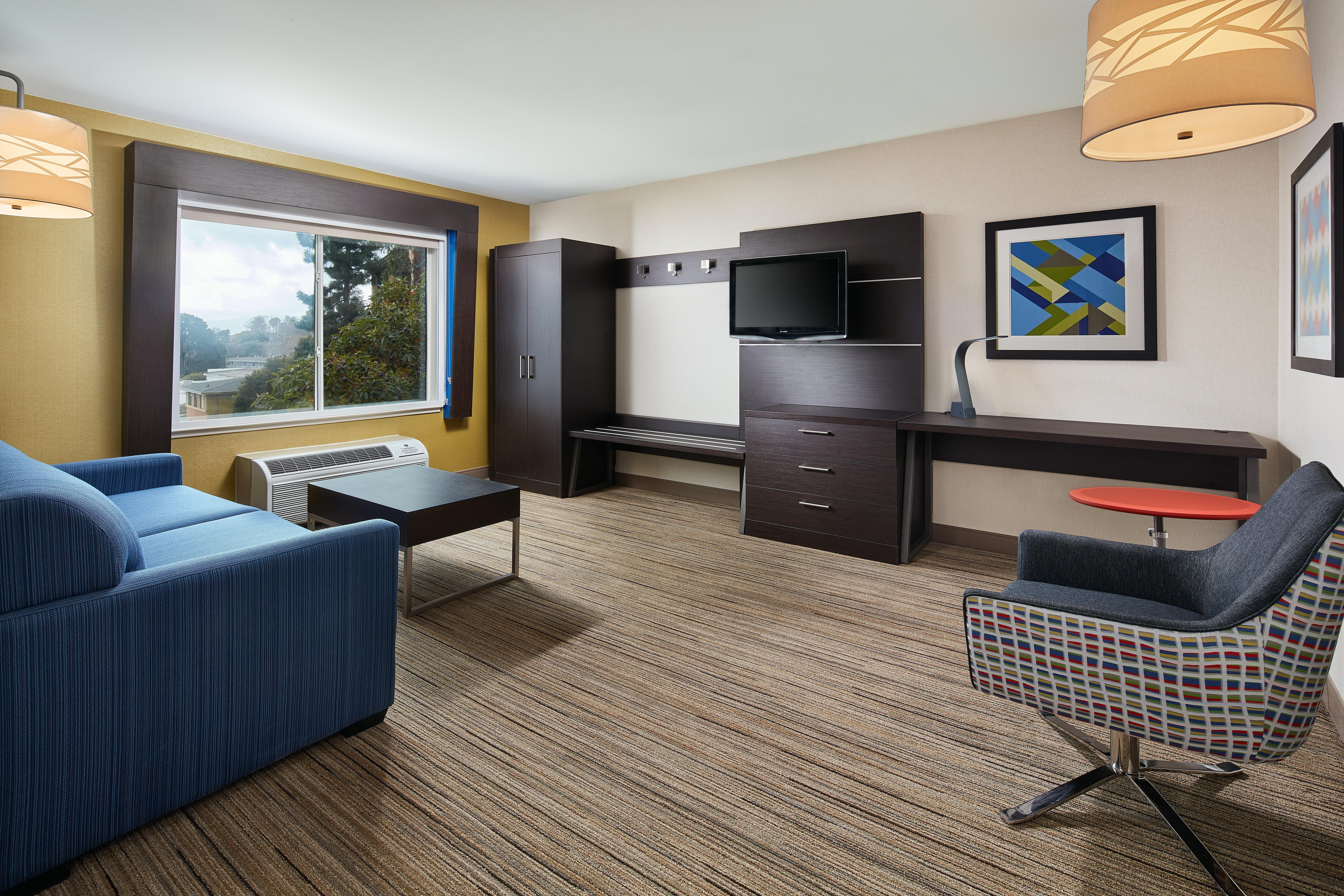 Holiday Inn Express Hotel & Suites Belmont By Ihg Exteriör bild