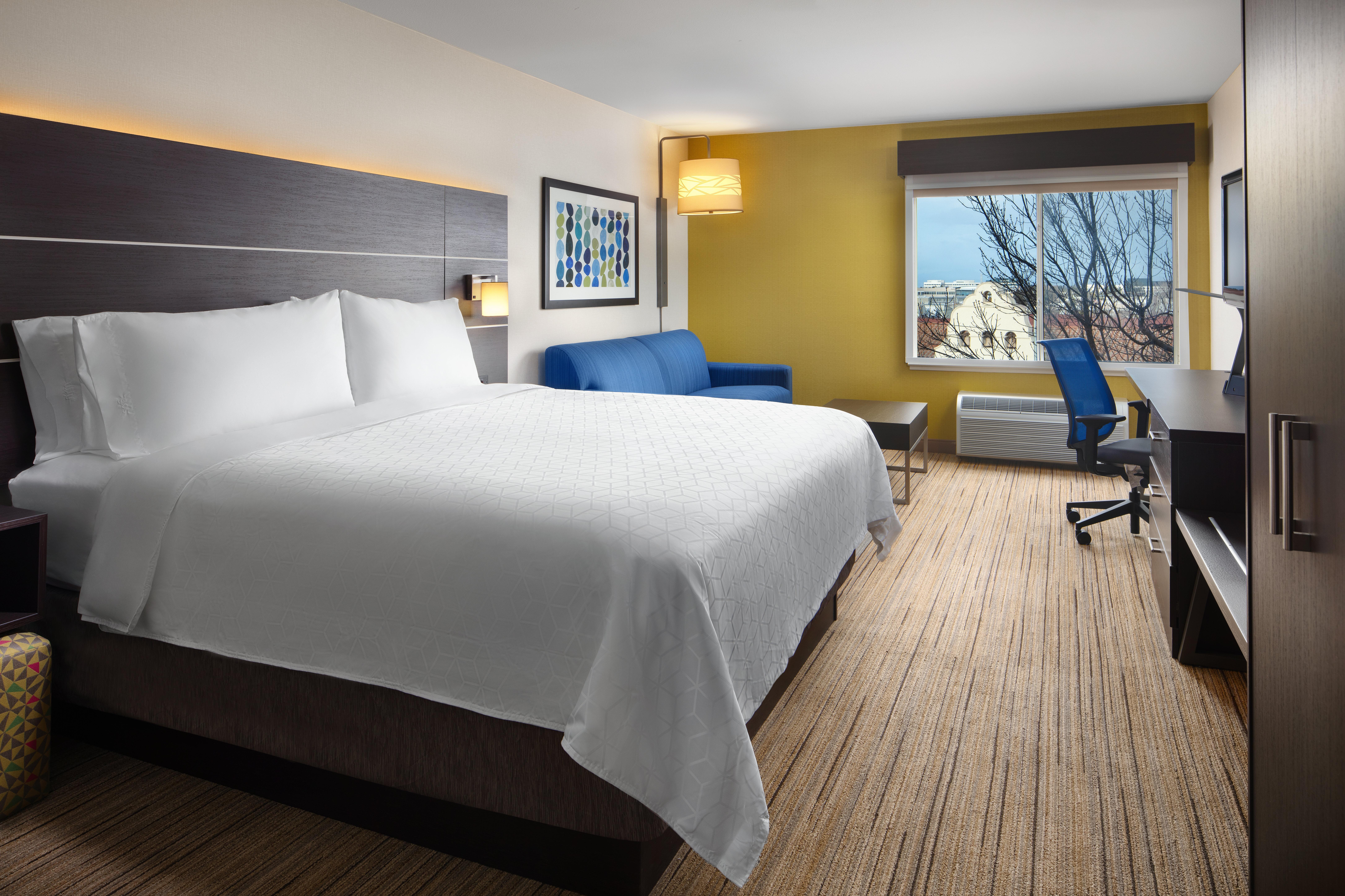 Holiday Inn Express Hotel & Suites Belmont By Ihg Exteriör bild